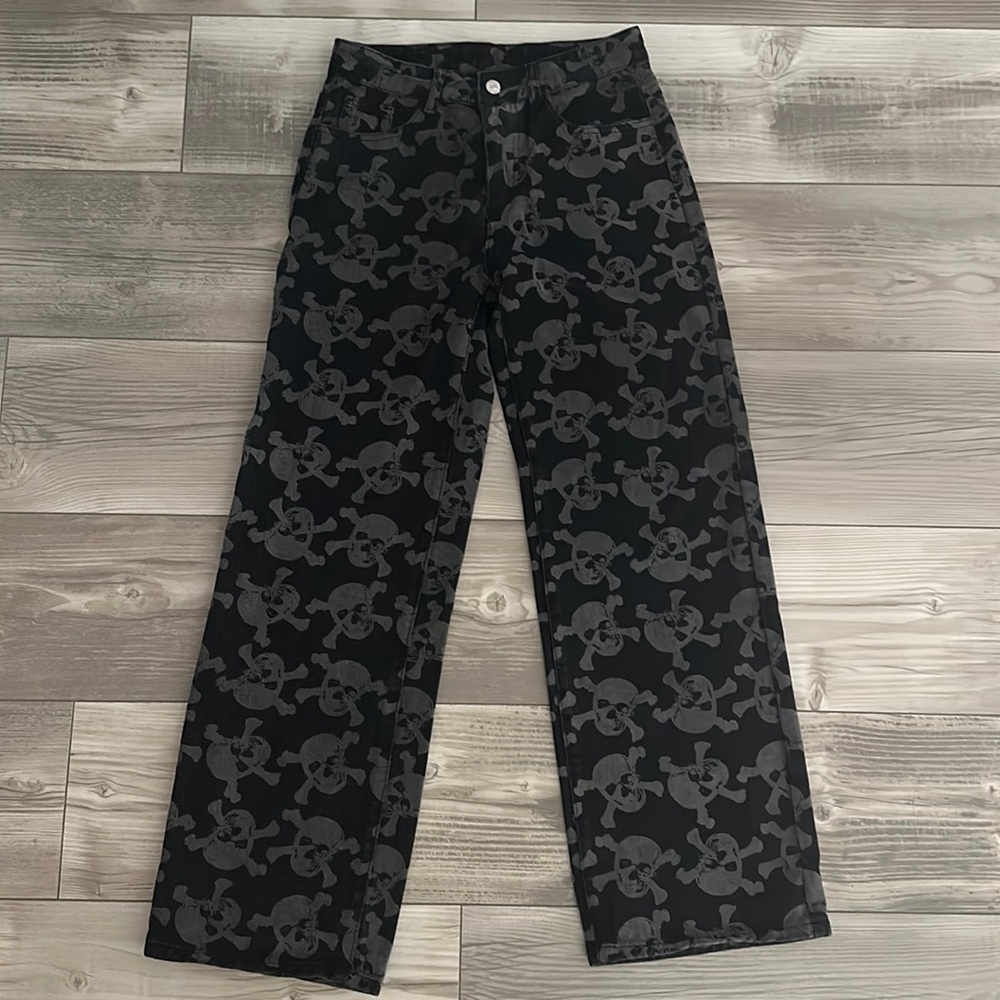 Mid Rise Black/Grey Jeans